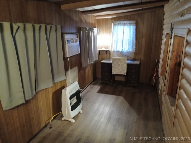 414823 Sherman Road, Moyers, OK 74557