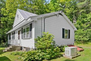 25 Bear Hoot Hollow, Washington, VT 05675