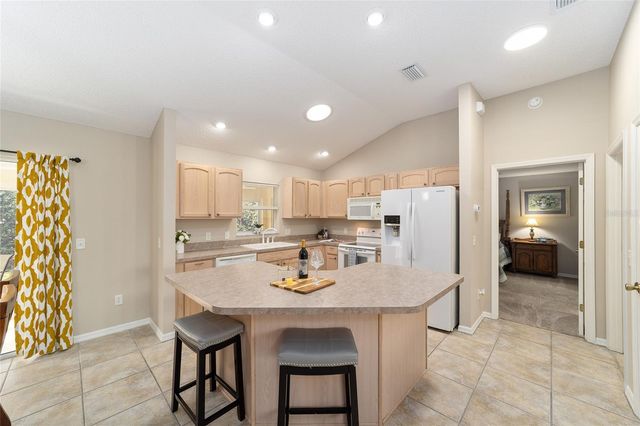 17180 SE 93RD YONDEL CIRCLE, The Villages, FL 32162