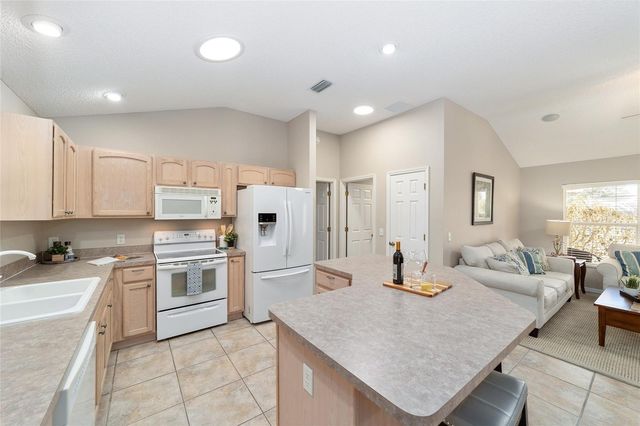 17180 SE 93RD YONDEL CIRCLE, The Villages, FL 32162