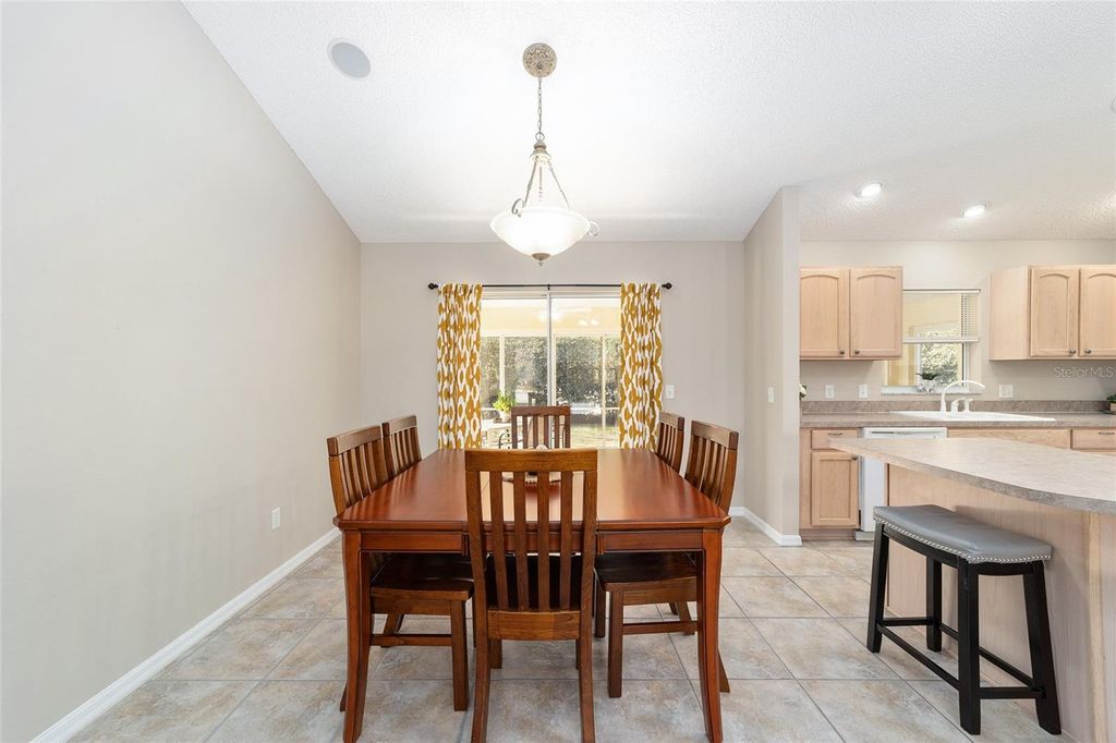 Image 16 of property listing at 17180 SE 93RD YONDEL CIRCLE, The Villages, FL 32162