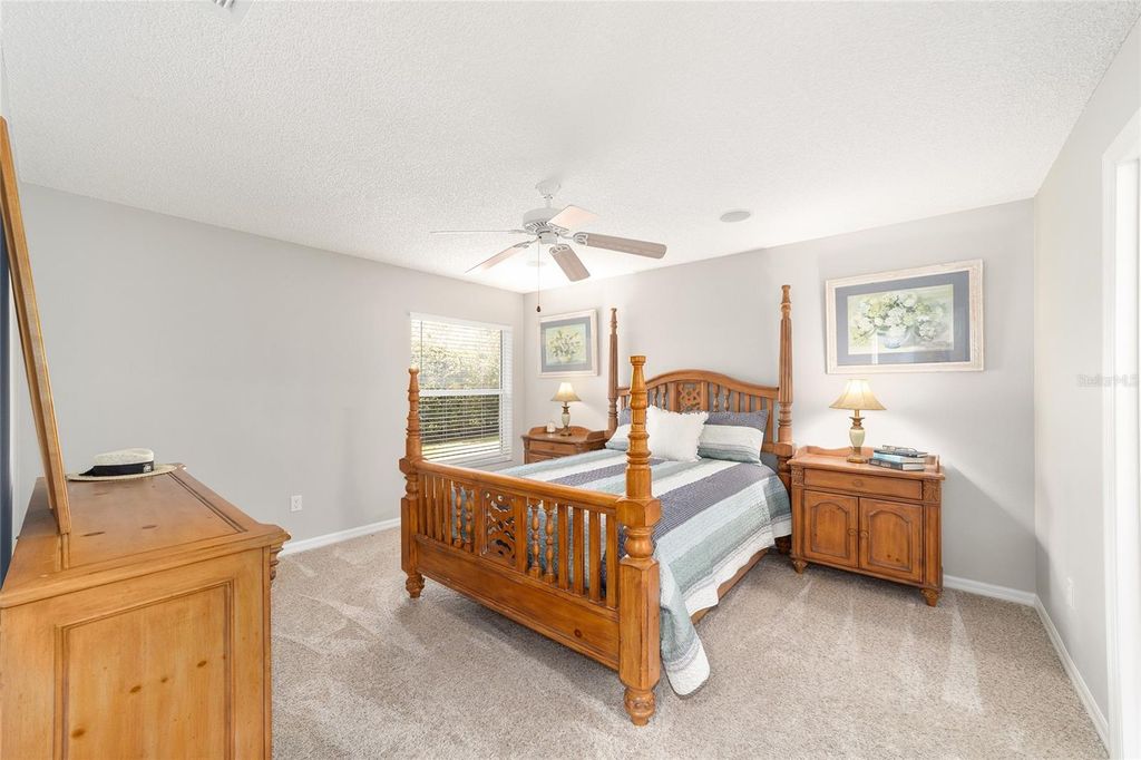 Image 25 of property listing at 17180 SE 93RD YONDEL CIRCLE, The Villages, FL 32162