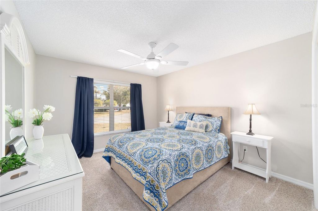 Image 32 of property listing at 17180 SE 93RD YONDEL CIRCLE, The Villages, FL 32162