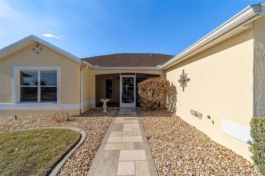 Image 7 of property listing at 17180 SE 93RD YONDEL CIRCLE, The Villages, FL 32162