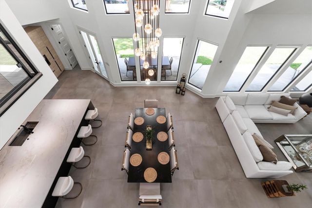 1 E Wedgewood Glen, The Woodlands, TX 77381