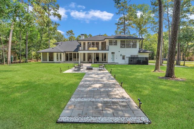 1 E Wedgewood Glen, The Woodlands, TX 77381