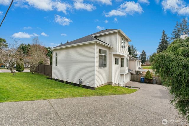 2331 Aberdeen Avenue NE, Renton, WA 98056