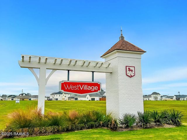 122 Oak Village Drive, Scott, LA 70583