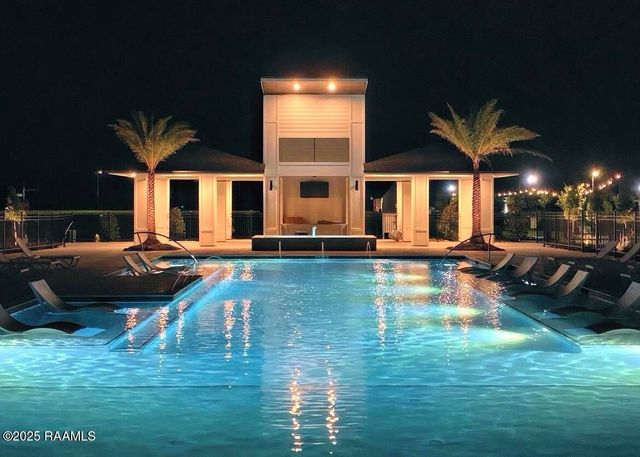 122 Oak Village Drive, Scott, LA 70583