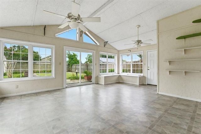 2328 Acadienne Street, Sulphur, LA 70663