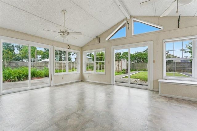 2328 Acadienne Street, Sulphur, LA 70663
