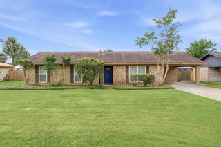 2328 Acadienne Street, Sulphur, LA 70663