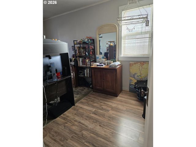 -1 ADAMS Ave, La Grande, OR 97850