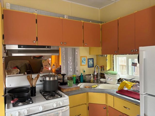 141 Barranca Lane, Moss Beach, CA 94038