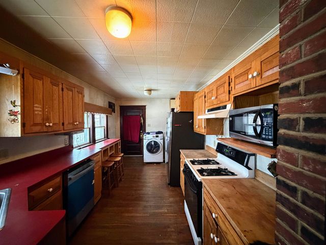 79 Merrill Street, Springfield, VT 05156