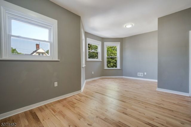 235 S 7th, Newark City, NJ 07103