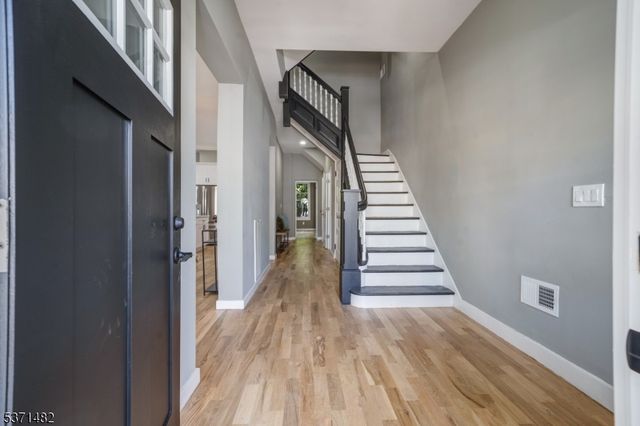 235 S 7th, Newark City, NJ 07103