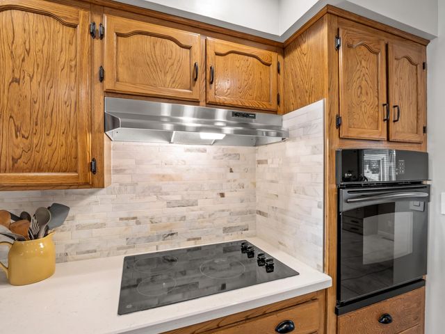 6760 N Price Avenue, Fresno, CA 93710