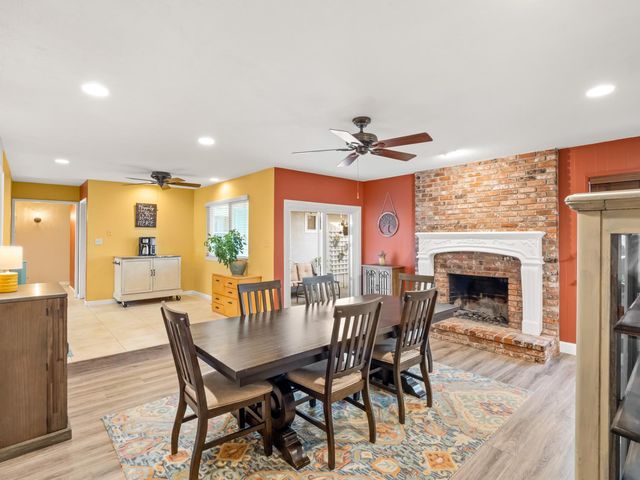 6760 N Price Avenue, Fresno, CA 93710