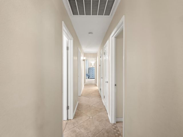 6760 N Price Avenue, Fresno, CA 93710