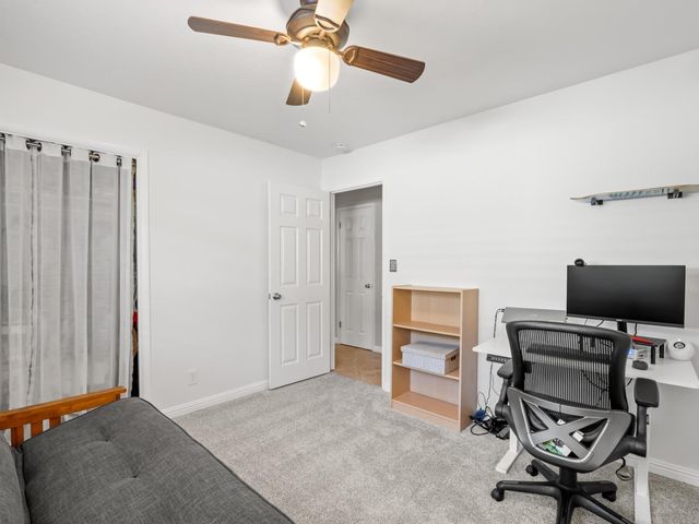 6760 N Price Avenue, Fresno, CA 93710