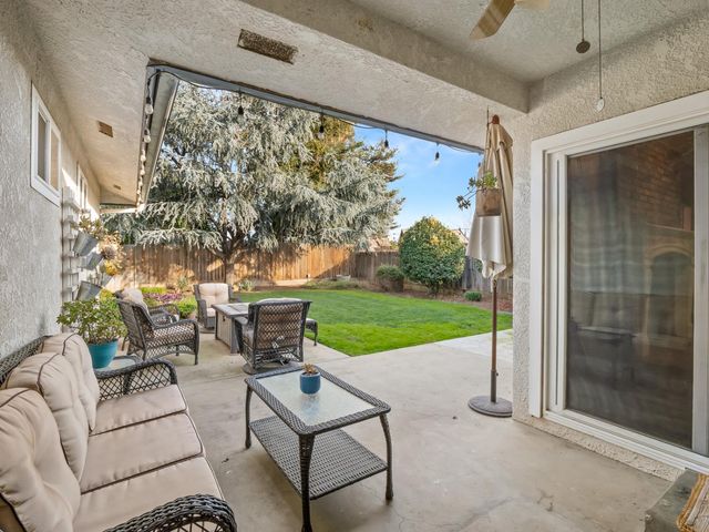 6760 N Price Avenue, Fresno, CA 93710