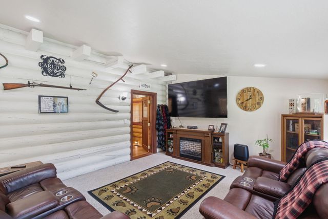 8110 New Hope Road, Grants Pass, OR 97527