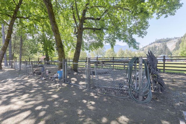 8110 New Hope Road, Grants Pass, OR 97527