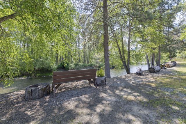 8110 New Hope Road, Grants Pass, OR 97527