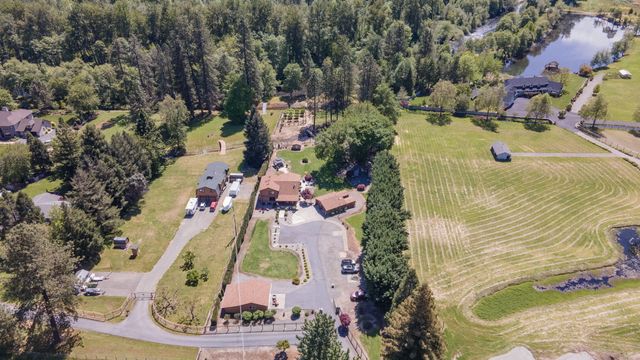 8110 New Hope Road, Grants Pass, OR 97527