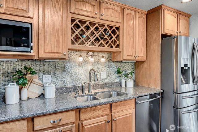 11918 NE 159th Street, Bothell, WA 98011
