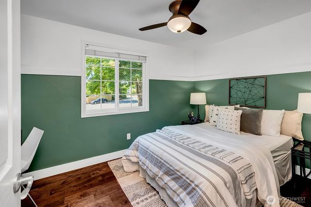 11918 NE 159th Street, Bothell, WA 98011