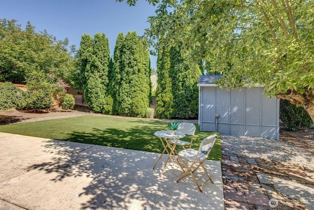 11918 NE 159th Street, Bothell, WA 98011