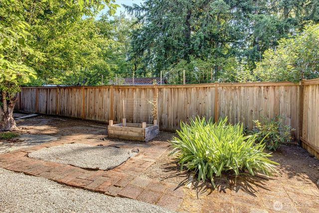 11918 NE 159th Street, Bothell, WA 98011