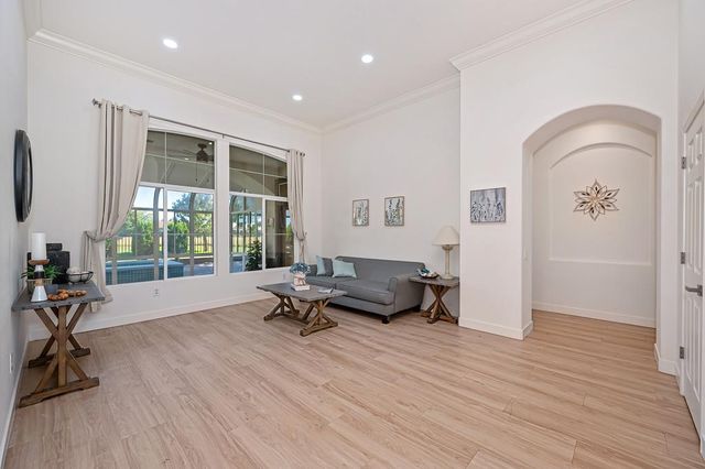 7576 Whistlestop Way, Roseville, CA 95747