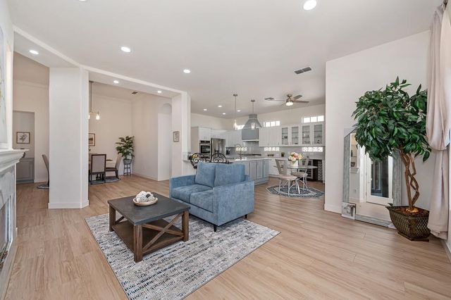 7576 Whistlestop Way, Roseville, CA 95747