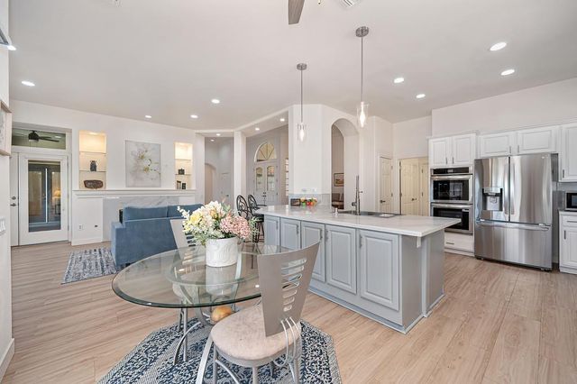 7576 Whistlestop Way, Roseville, CA 95747