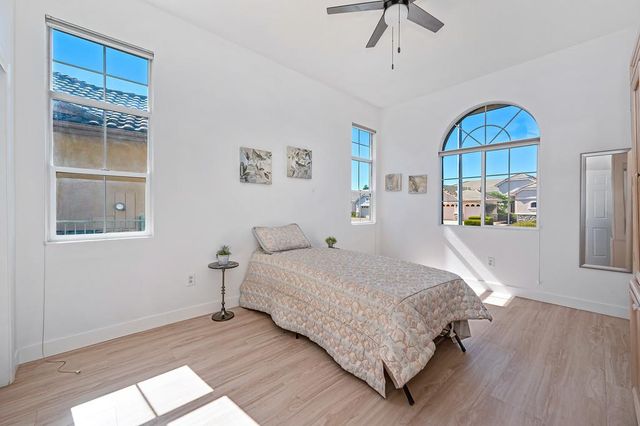 7576 Whistlestop Way, Roseville, CA 95747
