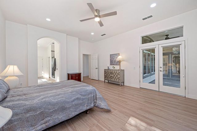 7576 Whistlestop Way, Roseville, CA 95747