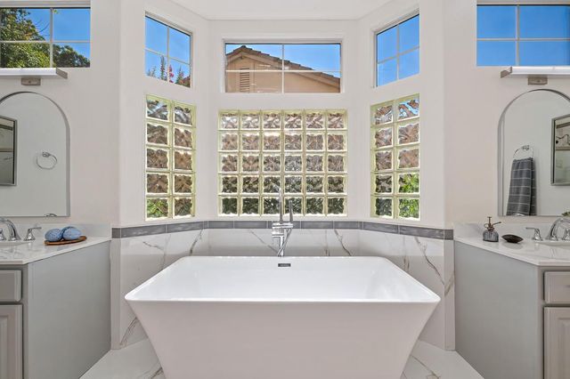 7576 Whistlestop Way, Roseville, CA 95747