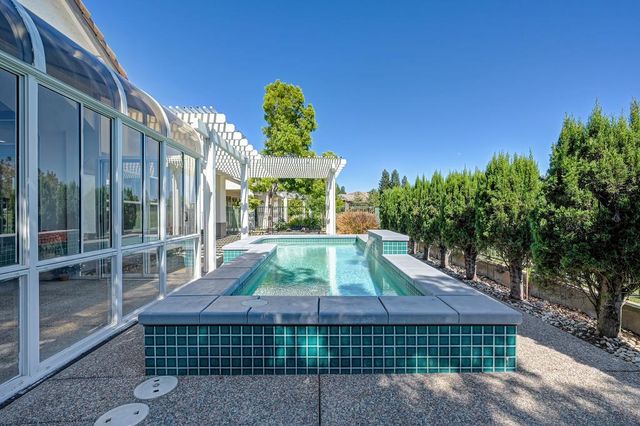 7576 Whistlestop Way, Roseville, CA 95747