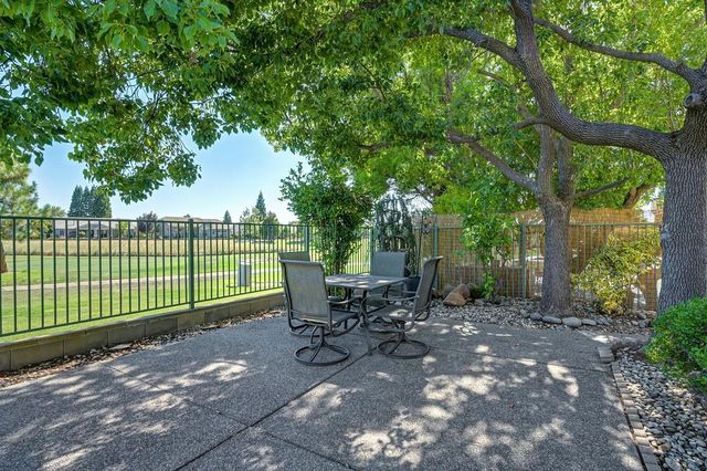 7576 Whistlestop Way, Roseville, CA 95747