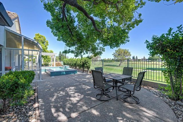 7576 Whistlestop Way, Roseville, CA 95747