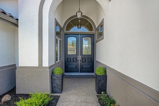 7576 Whistlestop Way, Roseville, CA 95747