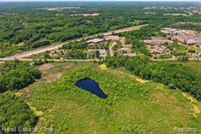 000 Dorr Road, Brighton, MI 48114