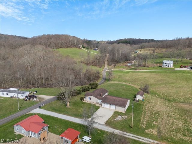1090 Fort Road SW, Dellroy, OH 44620