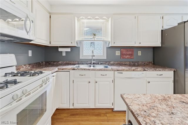 1090 Fort Road SW, Dellroy, OH 44620