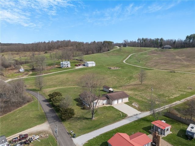 1090 Fort Road SW, Dellroy, OH 44620