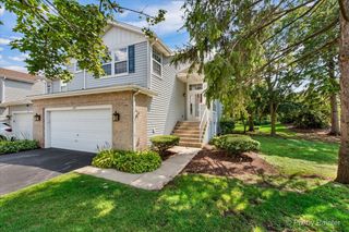 279 Snug Harbor Drive, Willowbrook, IL 60527