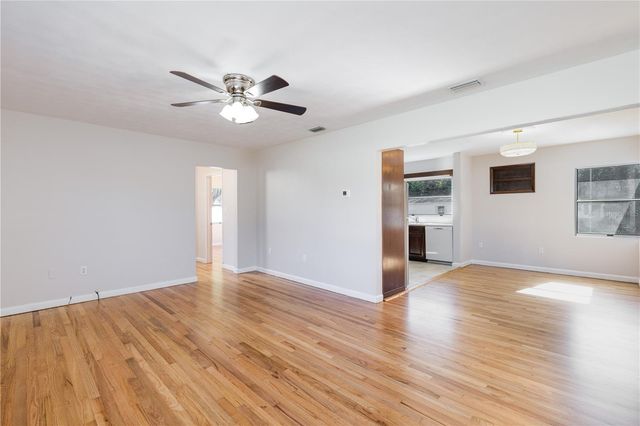 2590 WESTLAND ROAD, Mount Dora, FL 32757